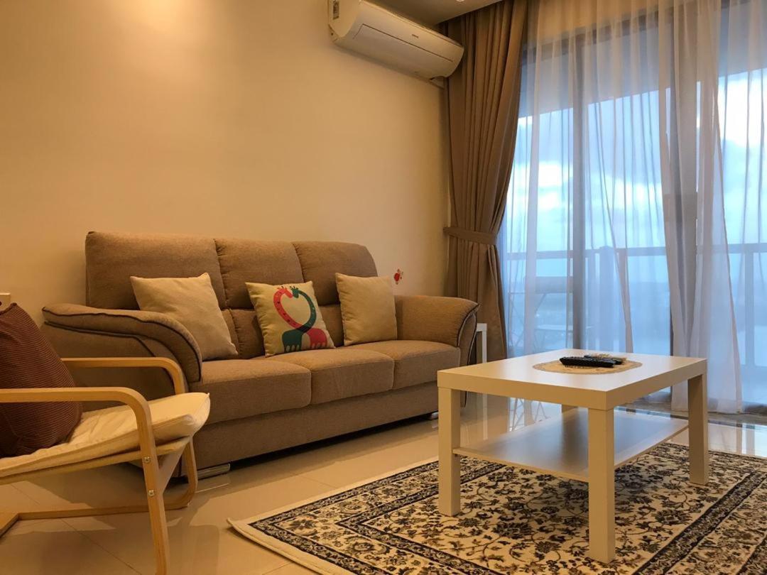 Jb City Ciq-R&F Shopping Mall Apartment Johor Bahru Room photo