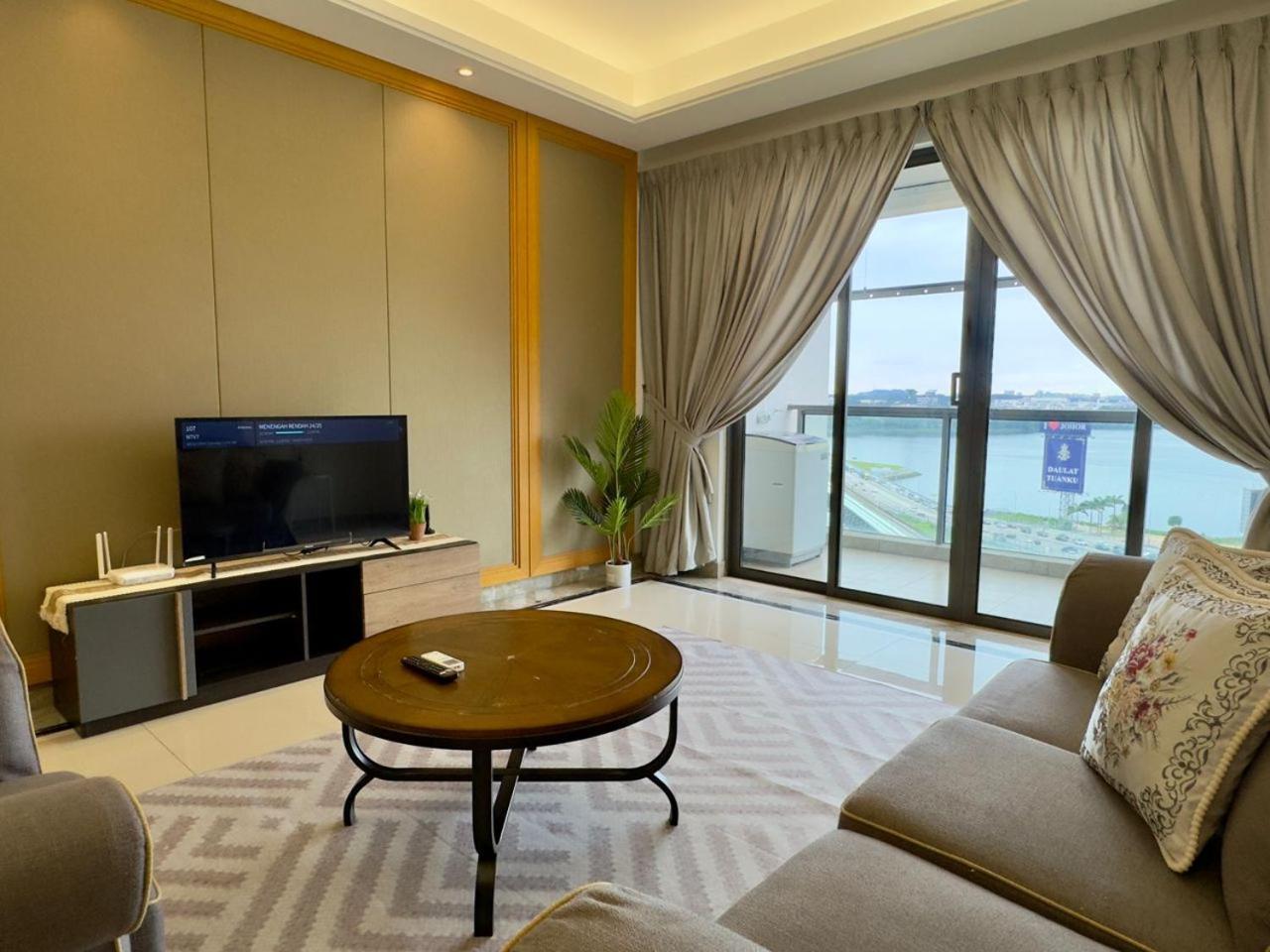 Jb City Ciq-R&F Shopping Mall Apartment Johor Bahru Exterior photo