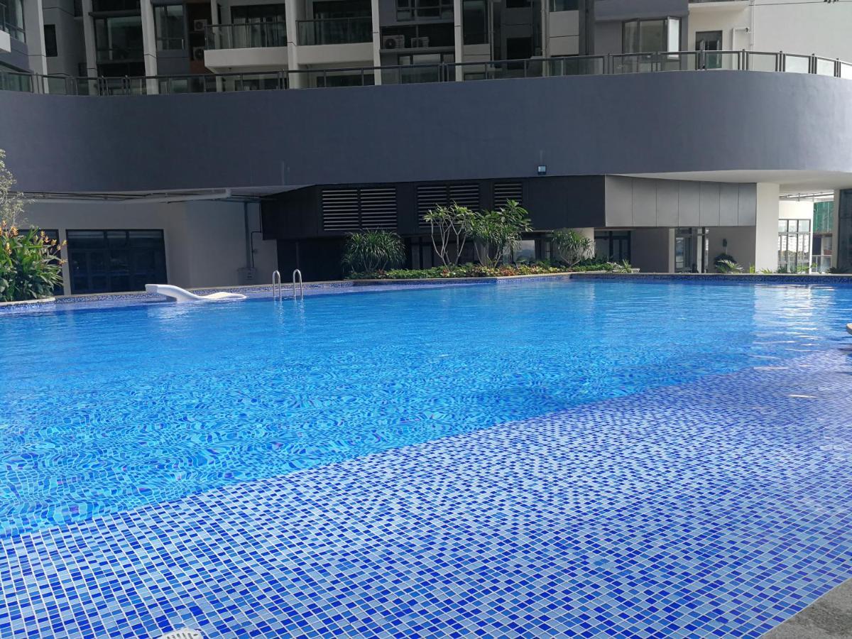 Jb City Ciq-R&F Shopping Mall Apartment Johor Bahru Exterior photo